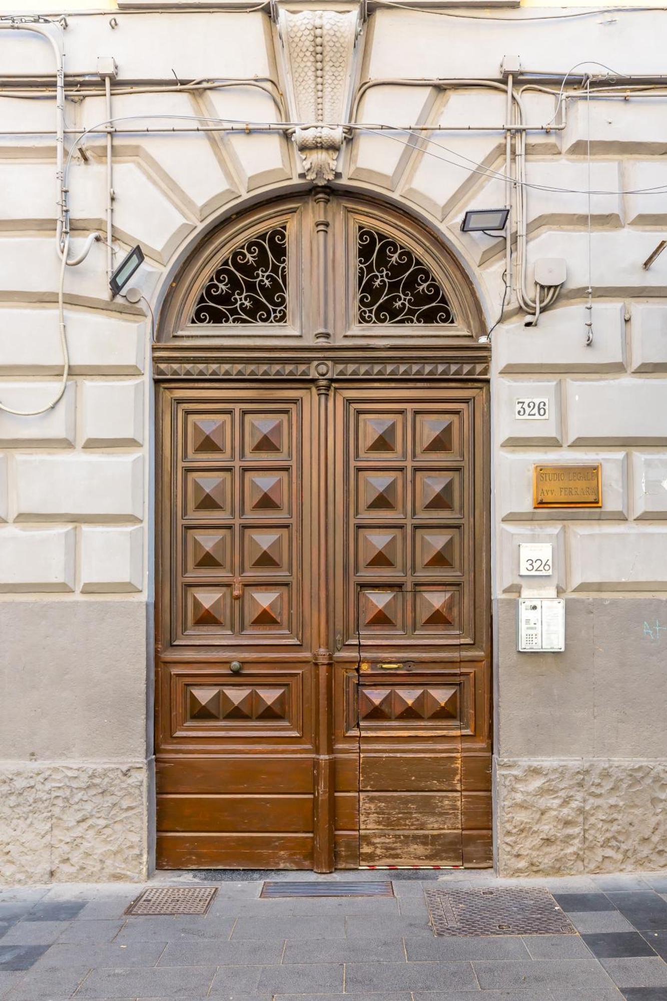 شقة Duomo Grand Family Loft نابولي المظهر الخارجي الصورة