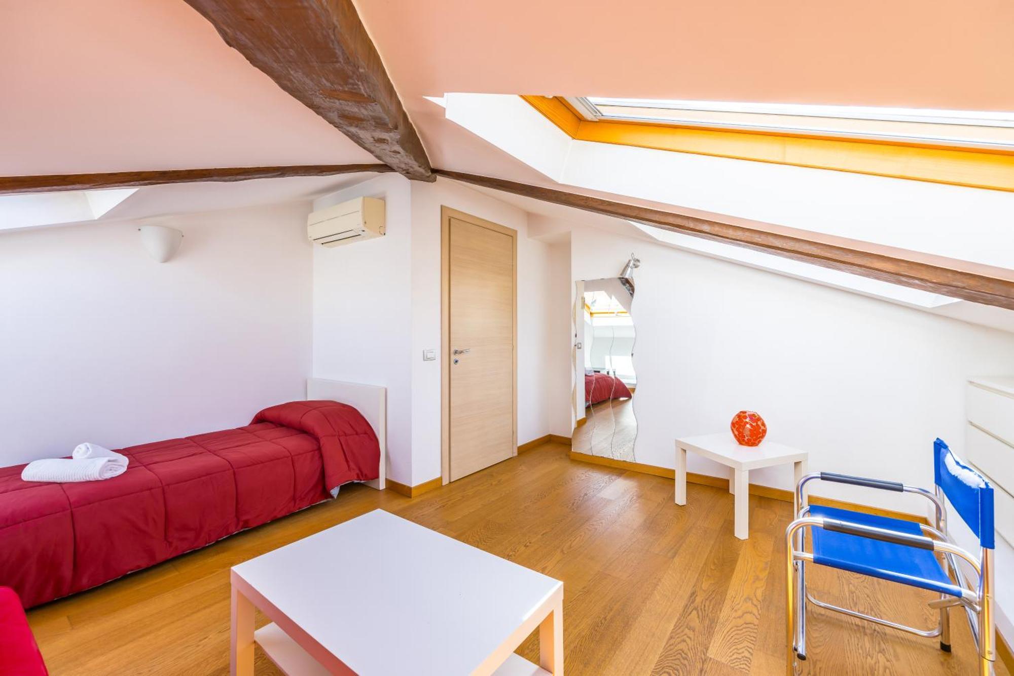 شقة Duomo Grand Family Loft نابولي المظهر الخارجي الصورة